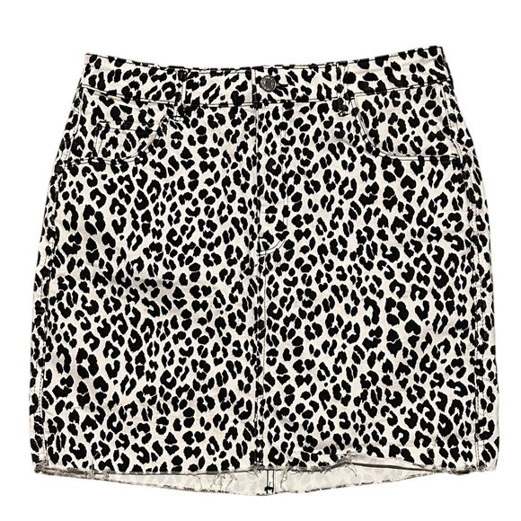 H&M Leopard Print Denim Mini Skirt, size 10 - Picture 1 of 6